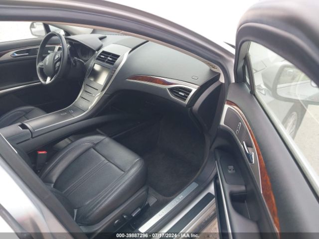 Photo 4 VIN: 3LN6L2G9XFR628976 - LINCOLN MKZ 