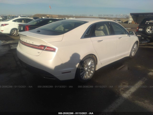 Photo 3 VIN: 3LN6L2GK2GR622500 - LINCOLN MKZ 