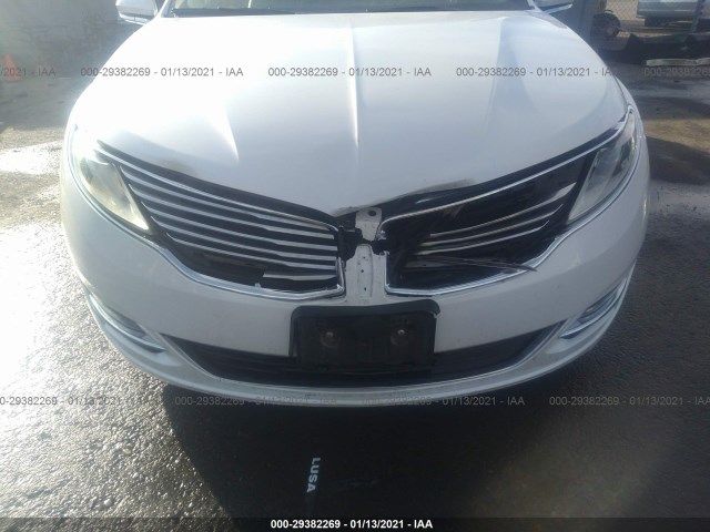 Photo 5 VIN: 3LN6L2GK2GR622500 - LINCOLN MKZ 