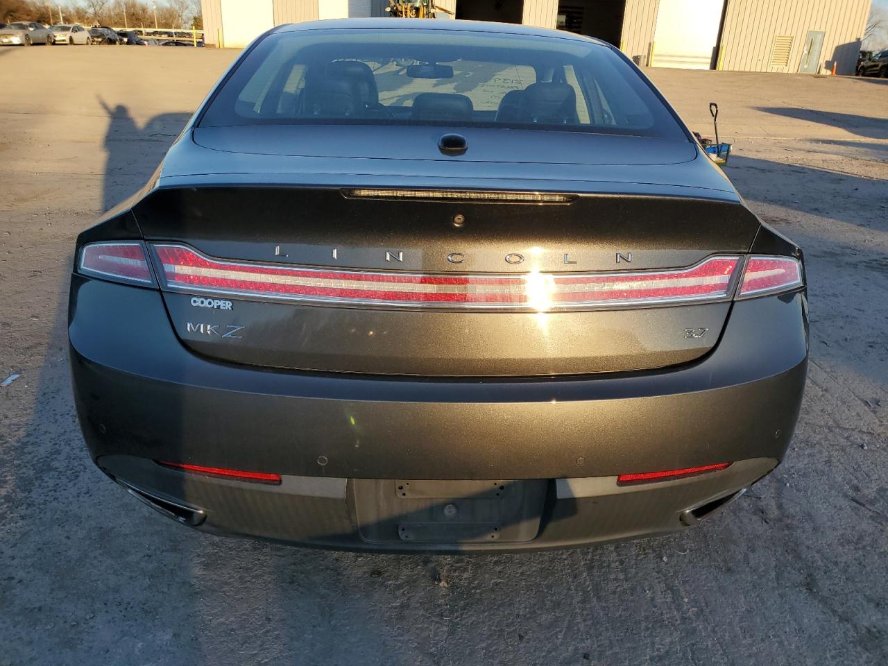 Photo 5 VIN: 3LN6L2GK3FR608605 - LINCOLN MKZ 