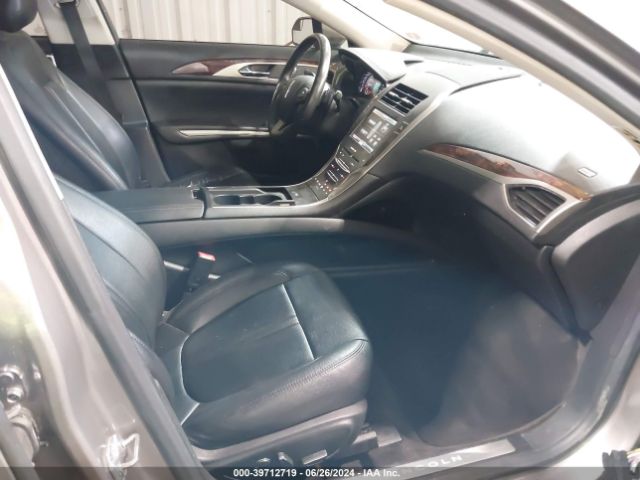 Photo 4 VIN: 3LN6L2GK3FR622228 - LINCOLN MKZ 