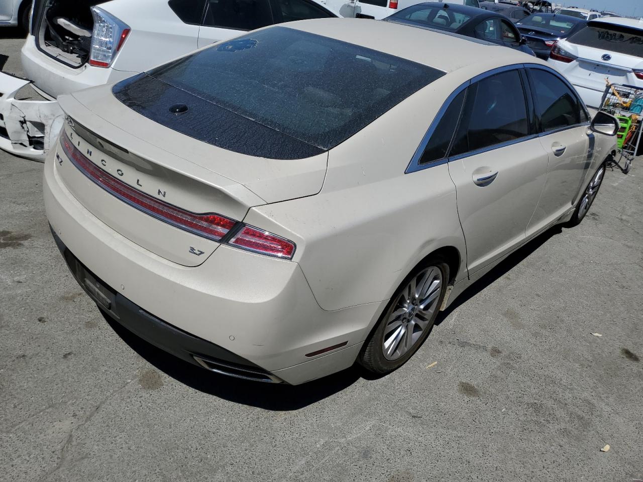 Photo 2 VIN: 3LN6L2GK4FR624179 - LINCOLN MKZ 