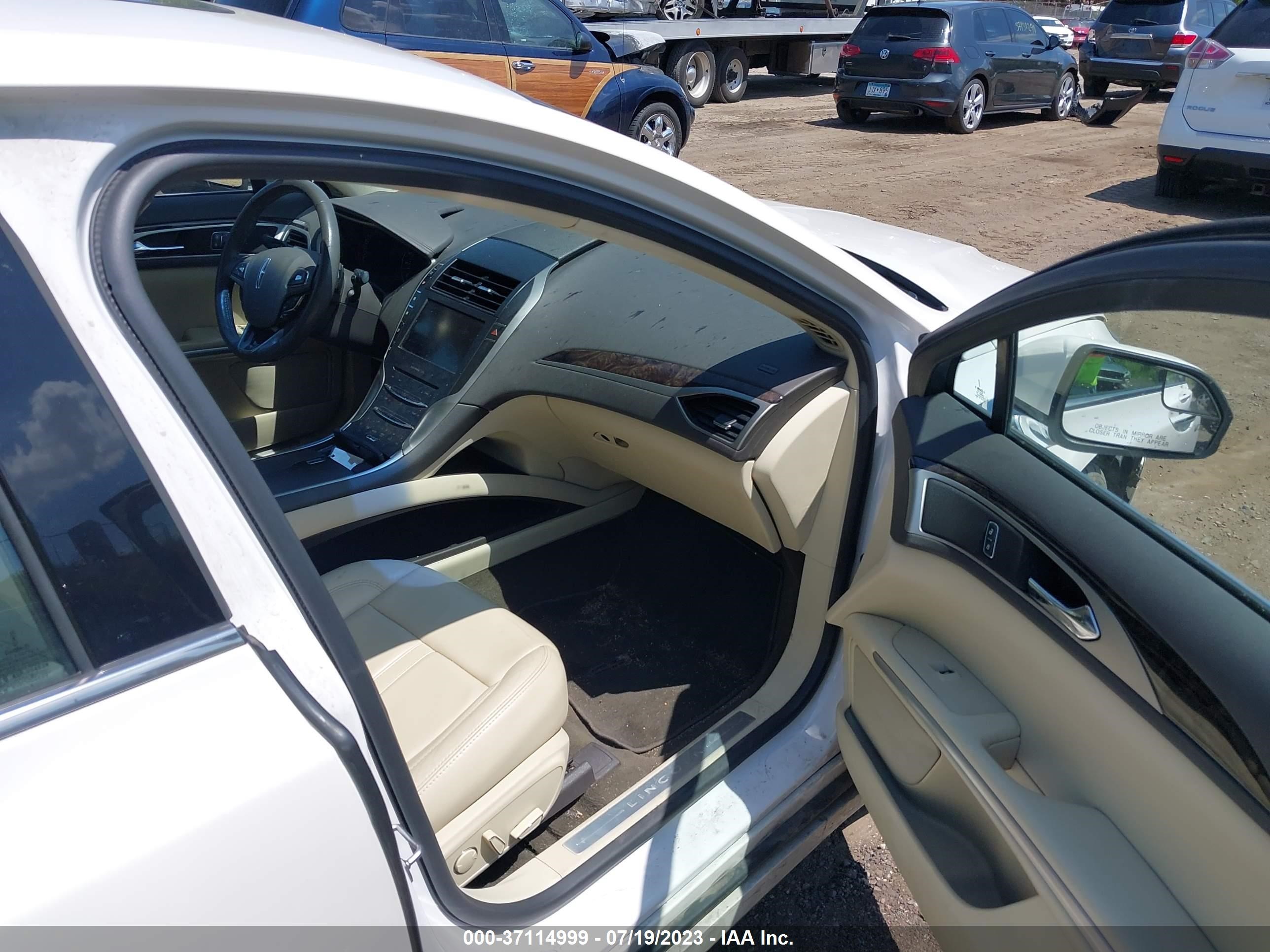 Photo 4 VIN: 3LN6L2GK5DR802310 - LINCOLN MKZ 