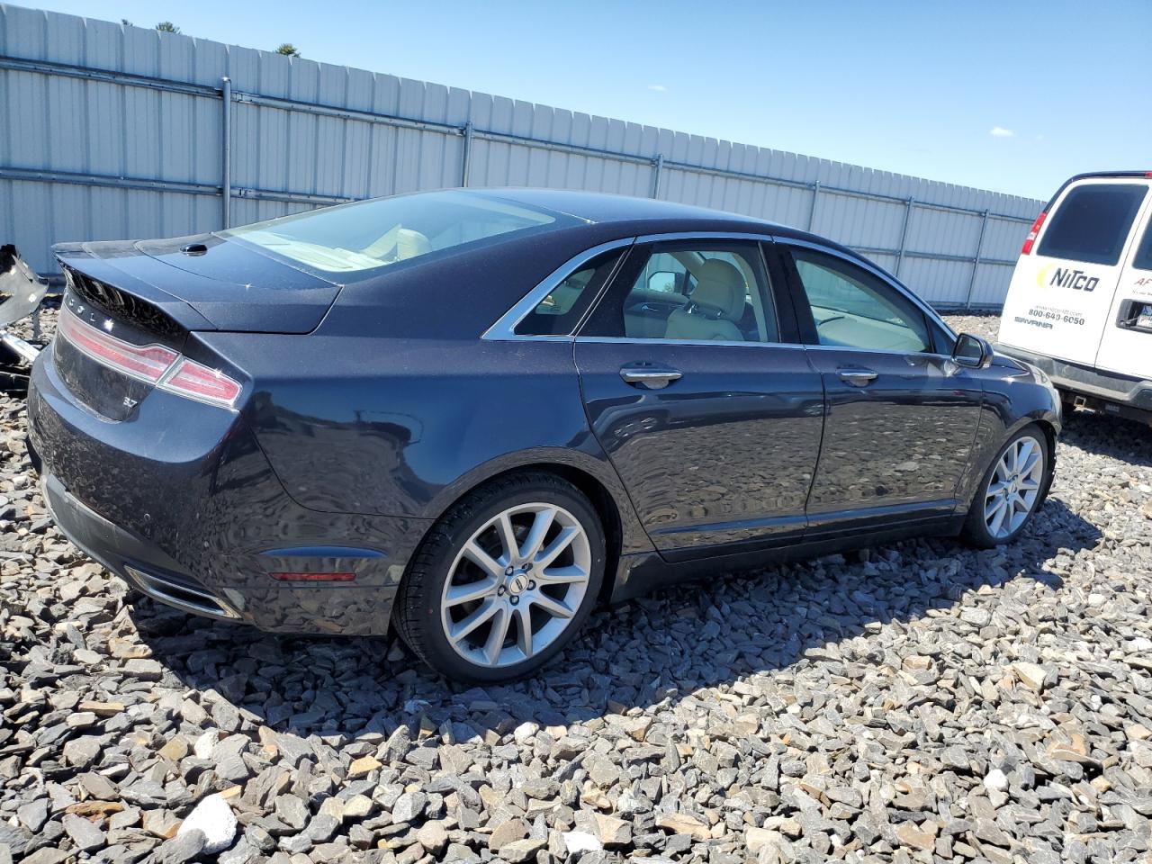 Photo 2 VIN: 3LN6L2GK5ER807749 - LINCOLN MKZ 