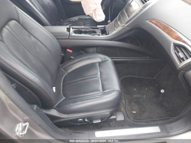 Photo 4 VIN: 3LN6L2GK6GR602461 - LINCOLN MKZ 