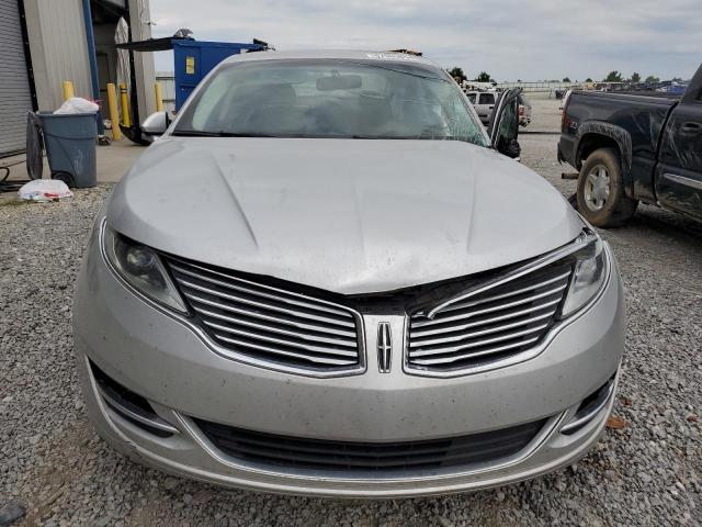 Photo 4 VIN: 3LN6L2GK6GR633774 - LINCOLN MKZ 