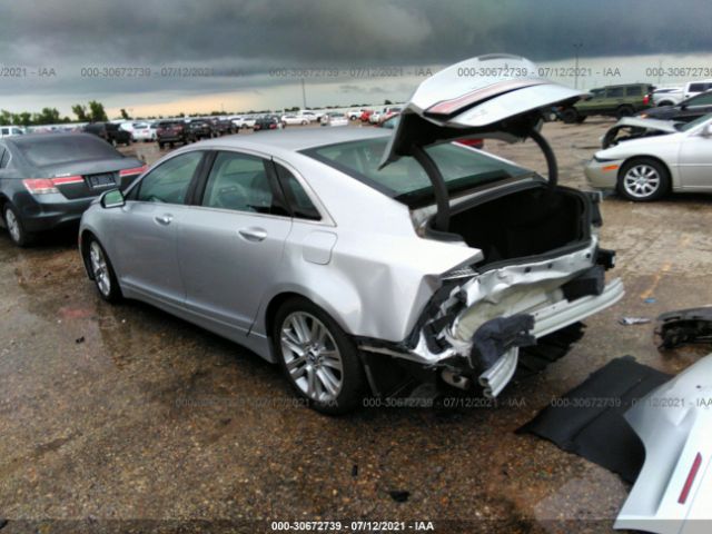 Photo 2 VIN: 3LN6L2GK8GR633372 - LINCOLN MKZ 