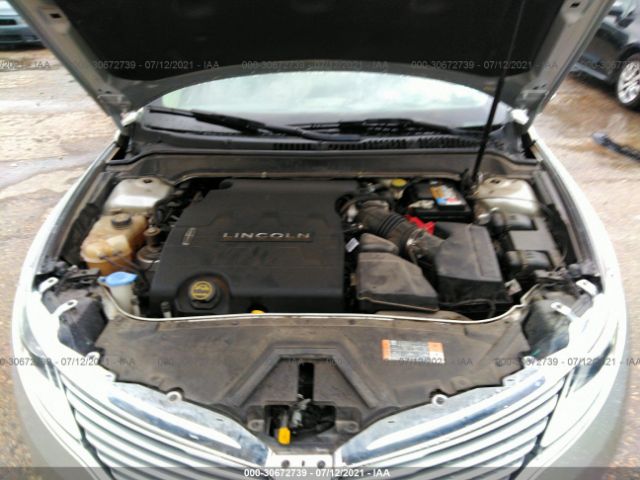 Photo 9 VIN: 3LN6L2GK8GR633372 - LINCOLN MKZ 