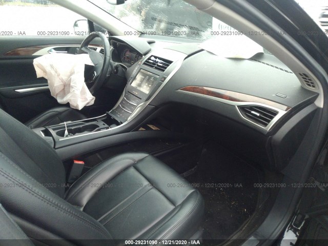 Photo 4 VIN: 3LN6L2GKXGR627394 - LINCOLN MKZ 