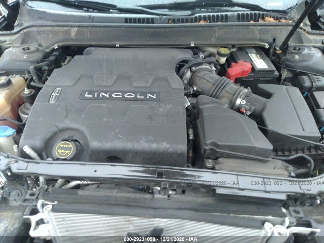 Photo 9 VIN: 3LN6L2GKXGR627394 - LINCOLN MKZ 