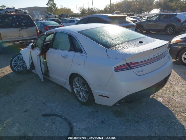 Photo 2 VIN: 3LN6L2J91FR601836 - LINCOLN MKZ 