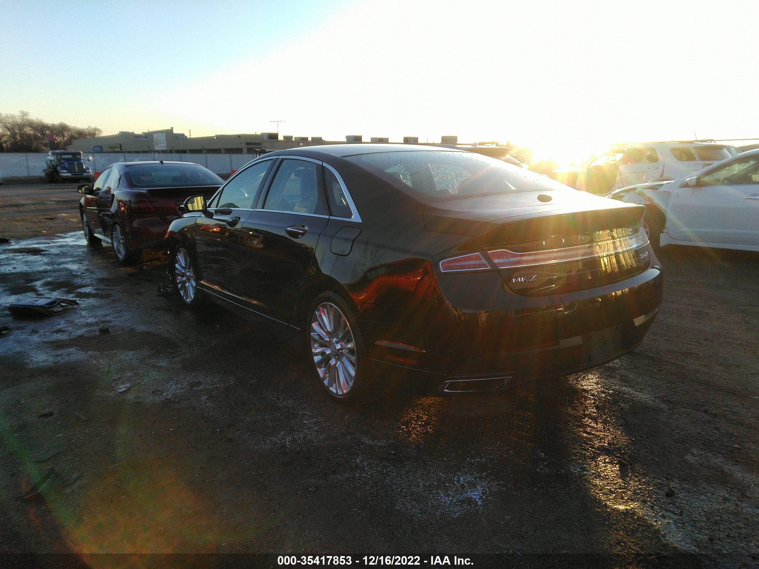 Photo 2 VIN: 3LN6L2J91GR627371 - LINCOLN MKZ 