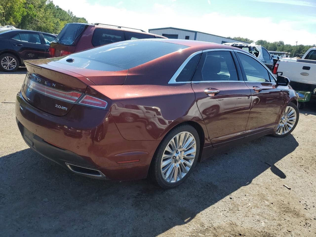 Photo 2 VIN: 3LN6L2J92GR606402 - LINCOLN MKZ 