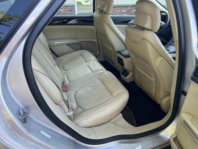 Photo 5 VIN: 3LN6L2J93ER823860 - LINCOLN MKZ 