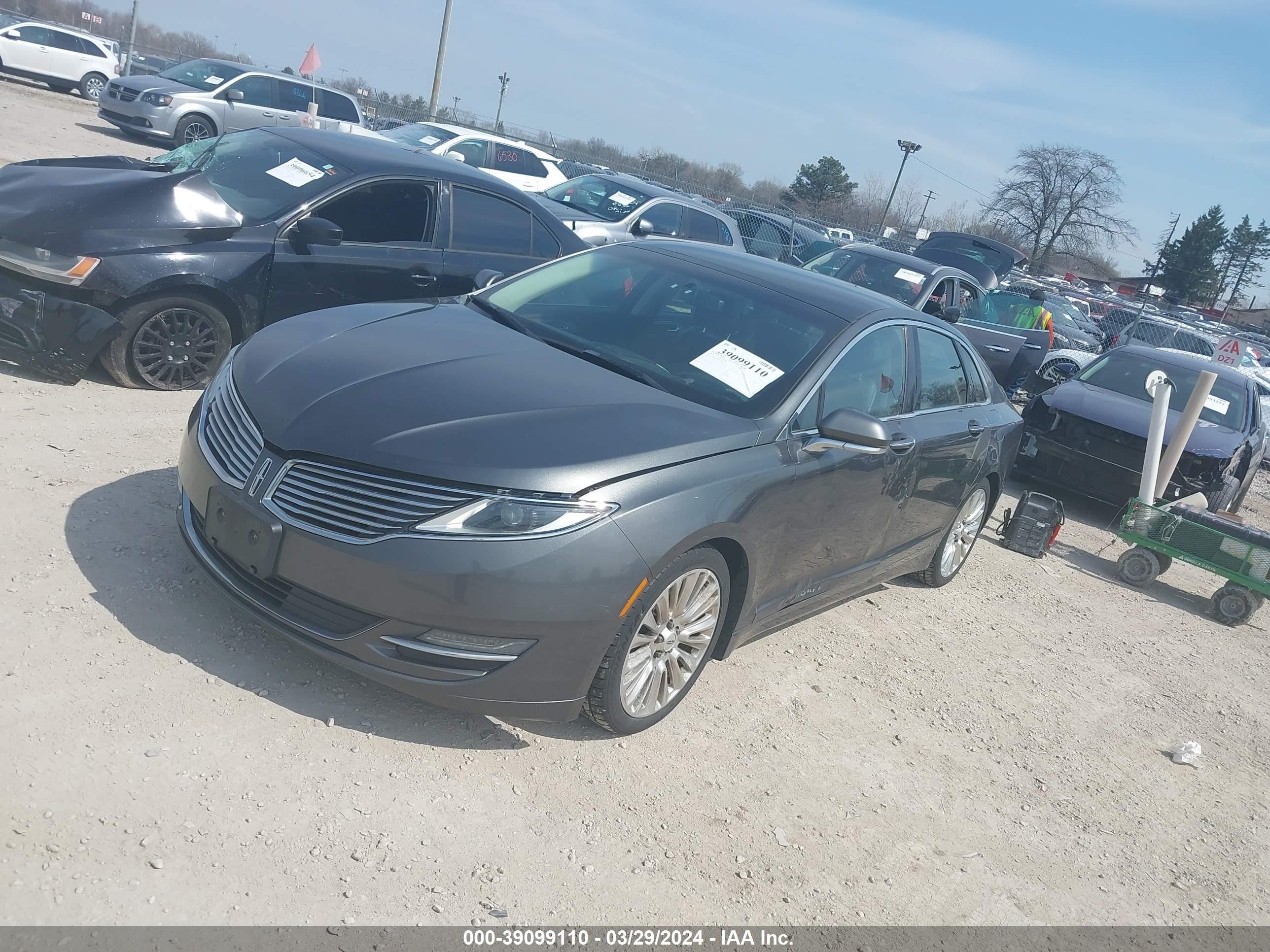 Photo 1 VIN: 3LN6L2J93FR627841 - LINCOLN MKZ 