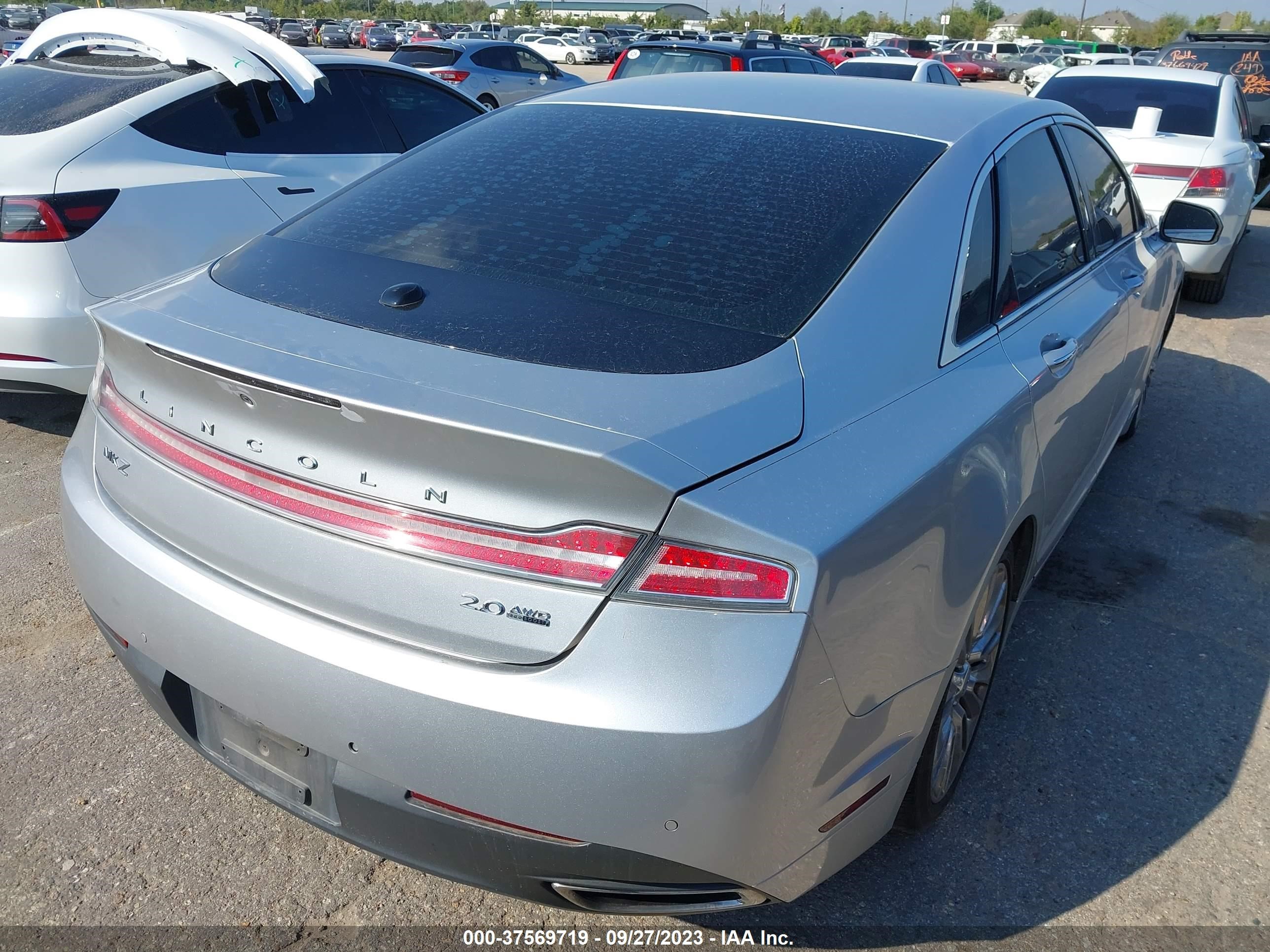 Photo 3 VIN: 3LN6L2J95ER820085 - LINCOLN MKZ 