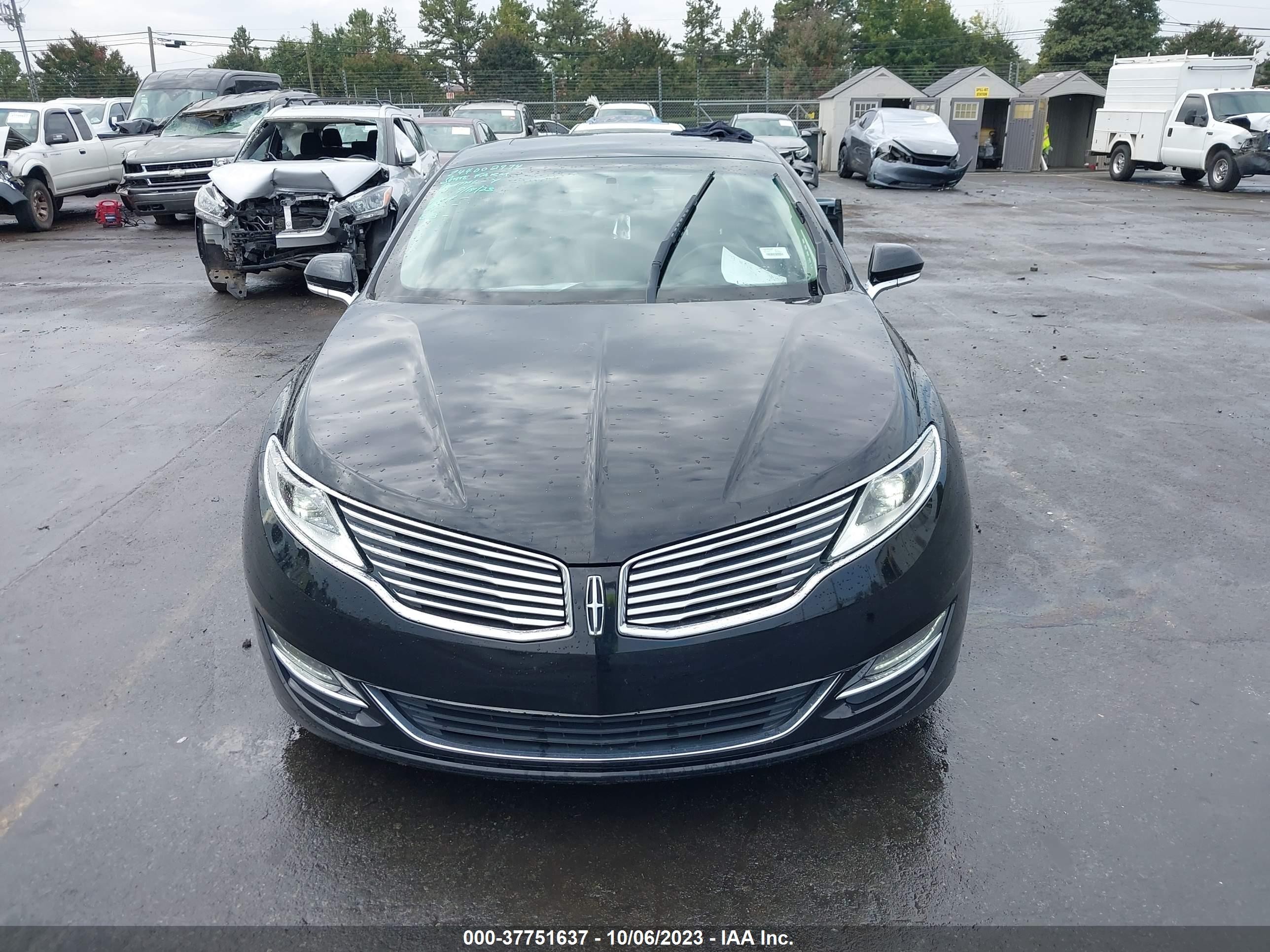 Photo 11 VIN: 3LN6L2J96ER810164 - LINCOLN MKZ 