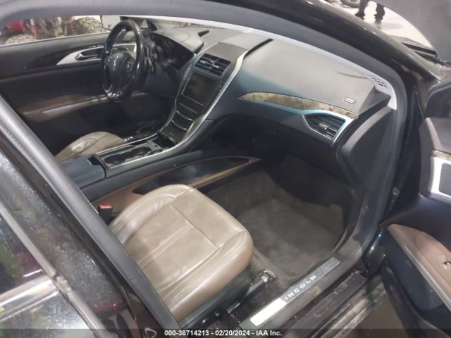 Photo 4 VIN: 3LN6L2J97FR616700 - LINCOLN MKZ 