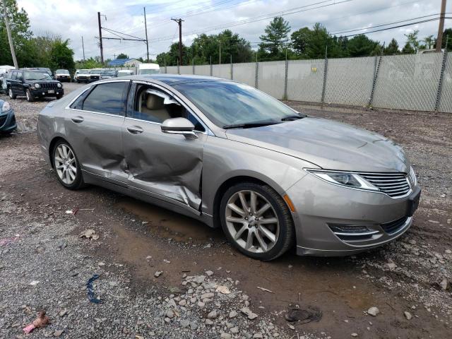 Photo 3 VIN: 3LN6L2J97GR608730 - LINCOLN MKZ 