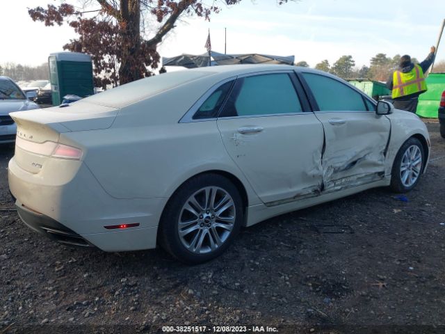 Photo 3 VIN: 3LN6L2J98FR616561 - LINCOLN MKZ 