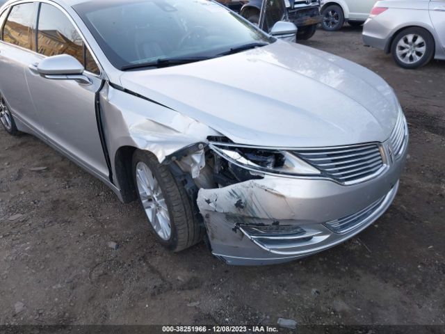 Photo 5 VIN: 3LN6L2J99DR822758 - LINCOLN MKZ 