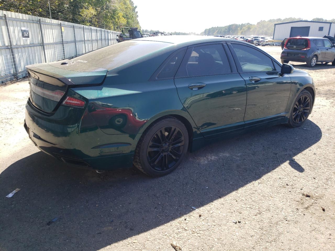 Photo 2 VIN: 3LN6L2J9XFR601768 - LINCOLN MKZ 