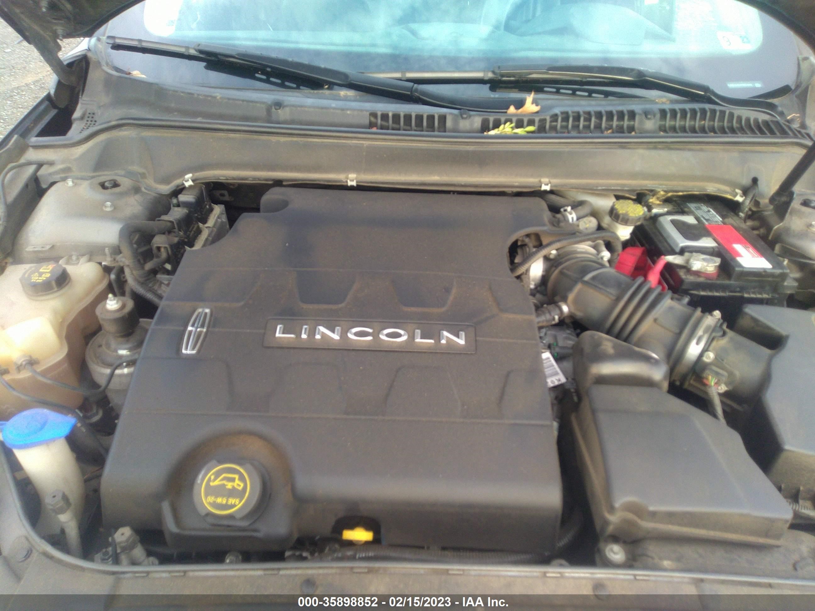 Photo 9 VIN: 3LN6L2JK1FR601810 - LINCOLN MKZ 