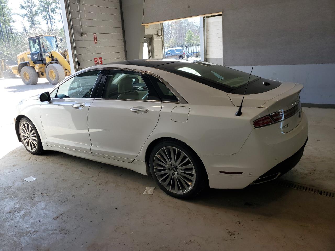 Photo 1 VIN: 3LN6L2JK4ER813387 - LINCOLN MKZ 