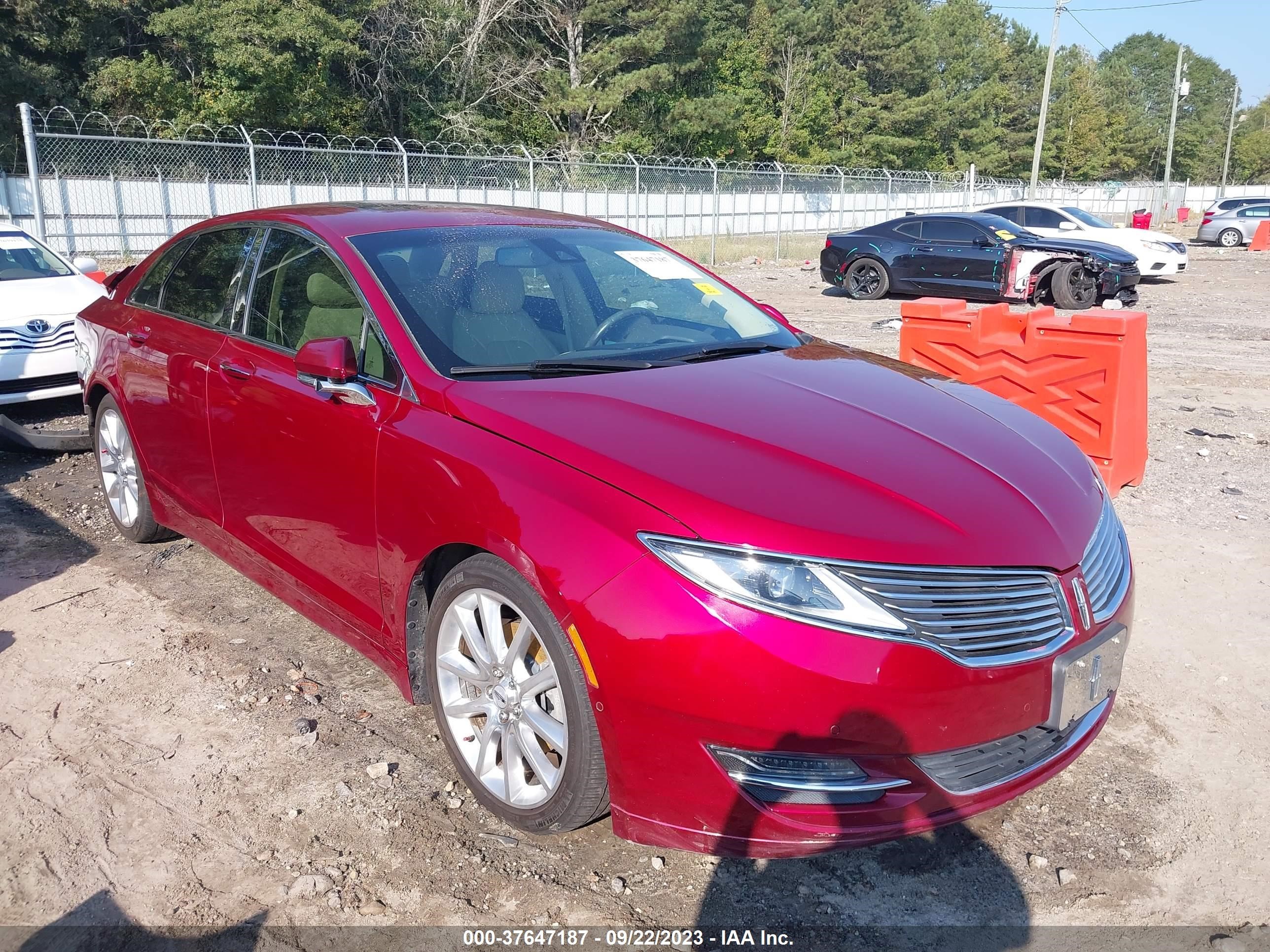 Photo 0 VIN: 3LN6L2JK4FR610193 - LINCOLN MKZ 