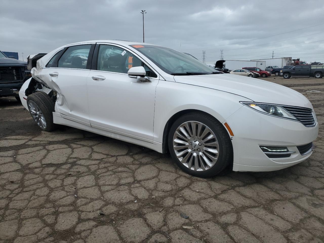 Photo 3 VIN: 3LN6L2JK4GR609207 - LINCOLN MKZ 