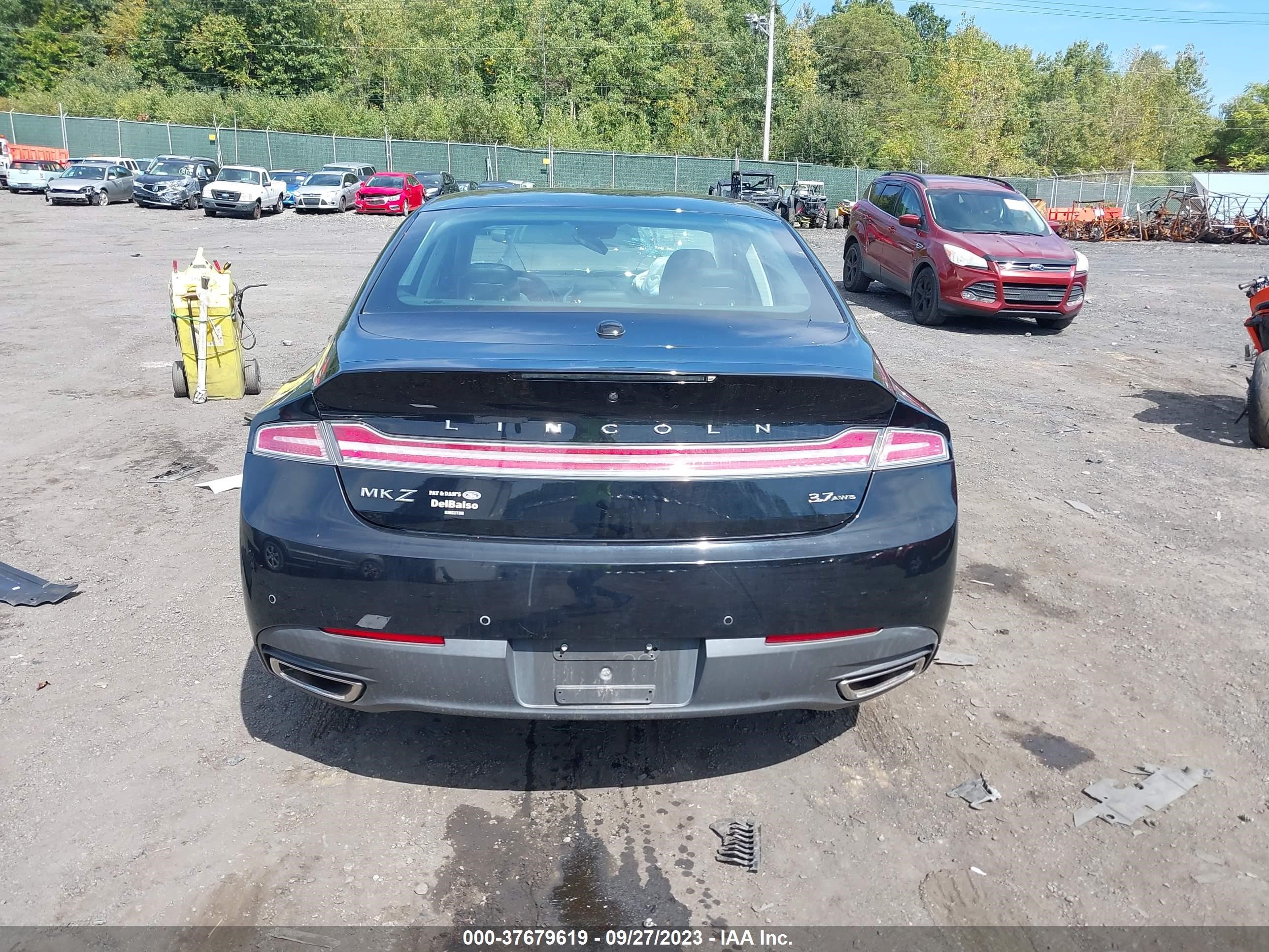 Photo 15 VIN: 3LN6L2JK4GR630431 - LINCOLN MKZ 