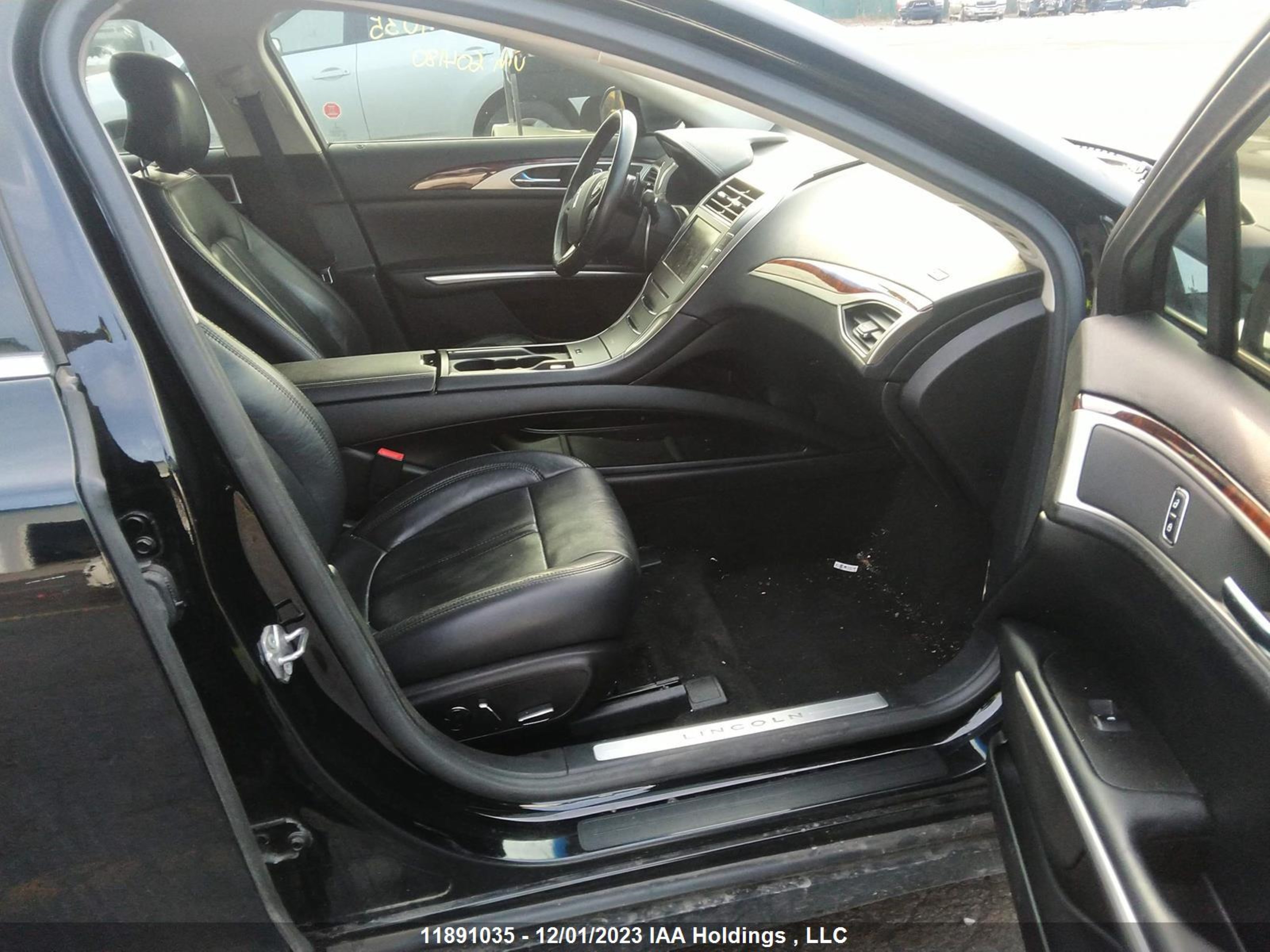 Photo 4 VIN: 3LN6L2JK7GR604180 - LINCOLN MKZ 