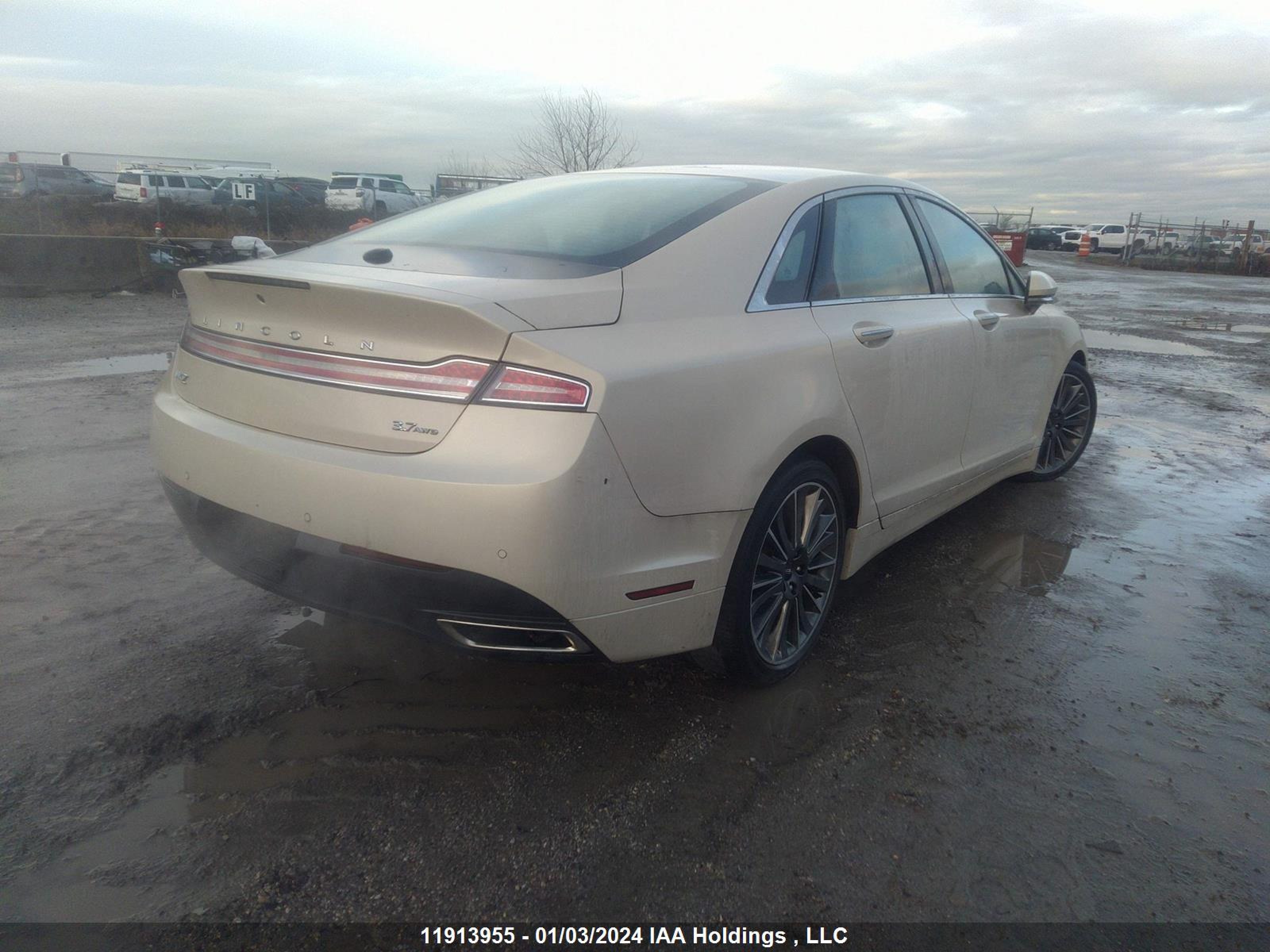 Photo 3 VIN: 3LN6L2JKXFR611039 - LINCOLN MKZ 