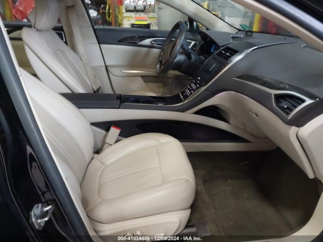 Photo 4 VIN: 3LN6L2LU0GR608232 - LINCOLN MKZ 