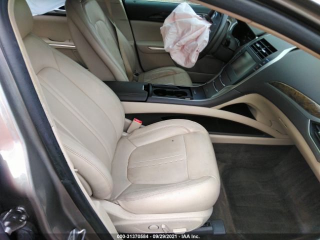 Photo 4 VIN: 3LN6L2LU0GR616749 - LINCOLN MKZ 