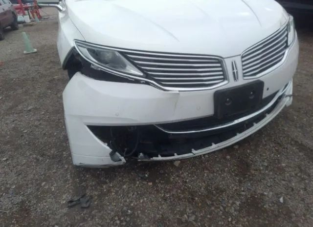 Photo 5 VIN: 3LN6L2LU1FR605788 - LINCOLN MKZ 