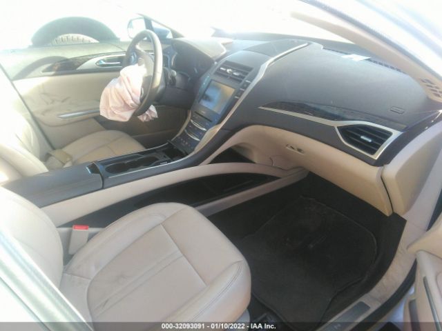 Photo 4 VIN: 3LN6L2LU1GR624942 - LINCOLN MKZ 