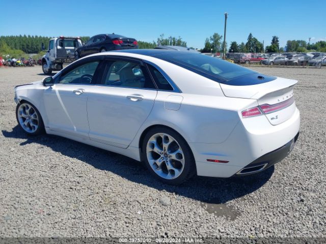 Photo 2 VIN: 3LN6L2LU2GR606661 - LINCOLN MKZ 