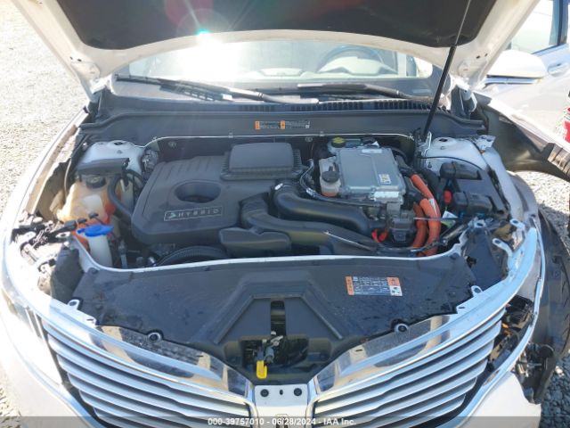 Photo 9 VIN: 3LN6L2LU2GR606661 - LINCOLN MKZ 