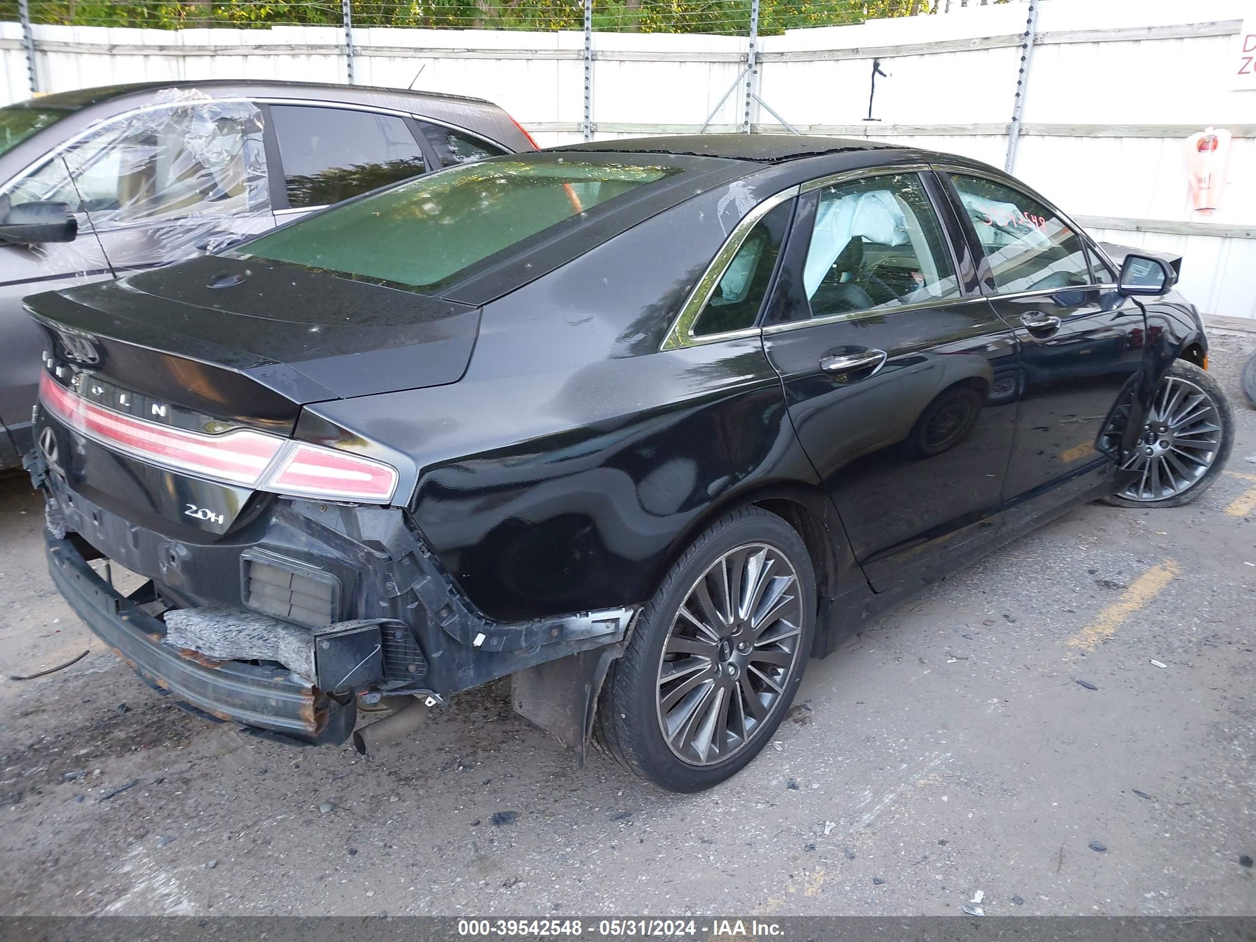 Photo 3 VIN: 3LN6L2LU4ER828308 - LINCOLN MKZ 