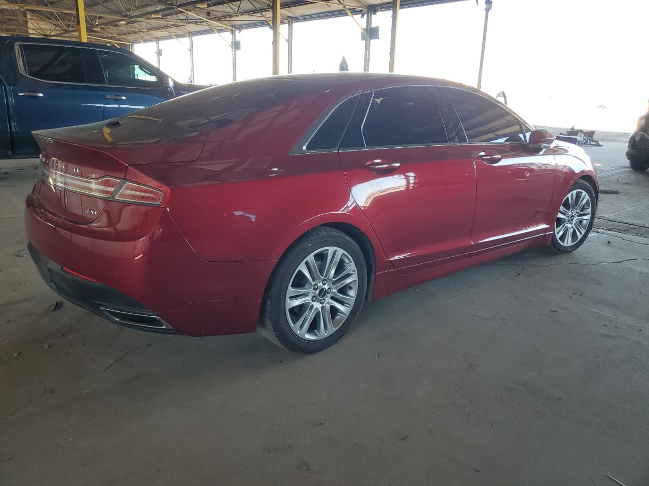 Photo 2 VIN: 3LN6L2LU4FR602528 - LINCOLN MKZ 