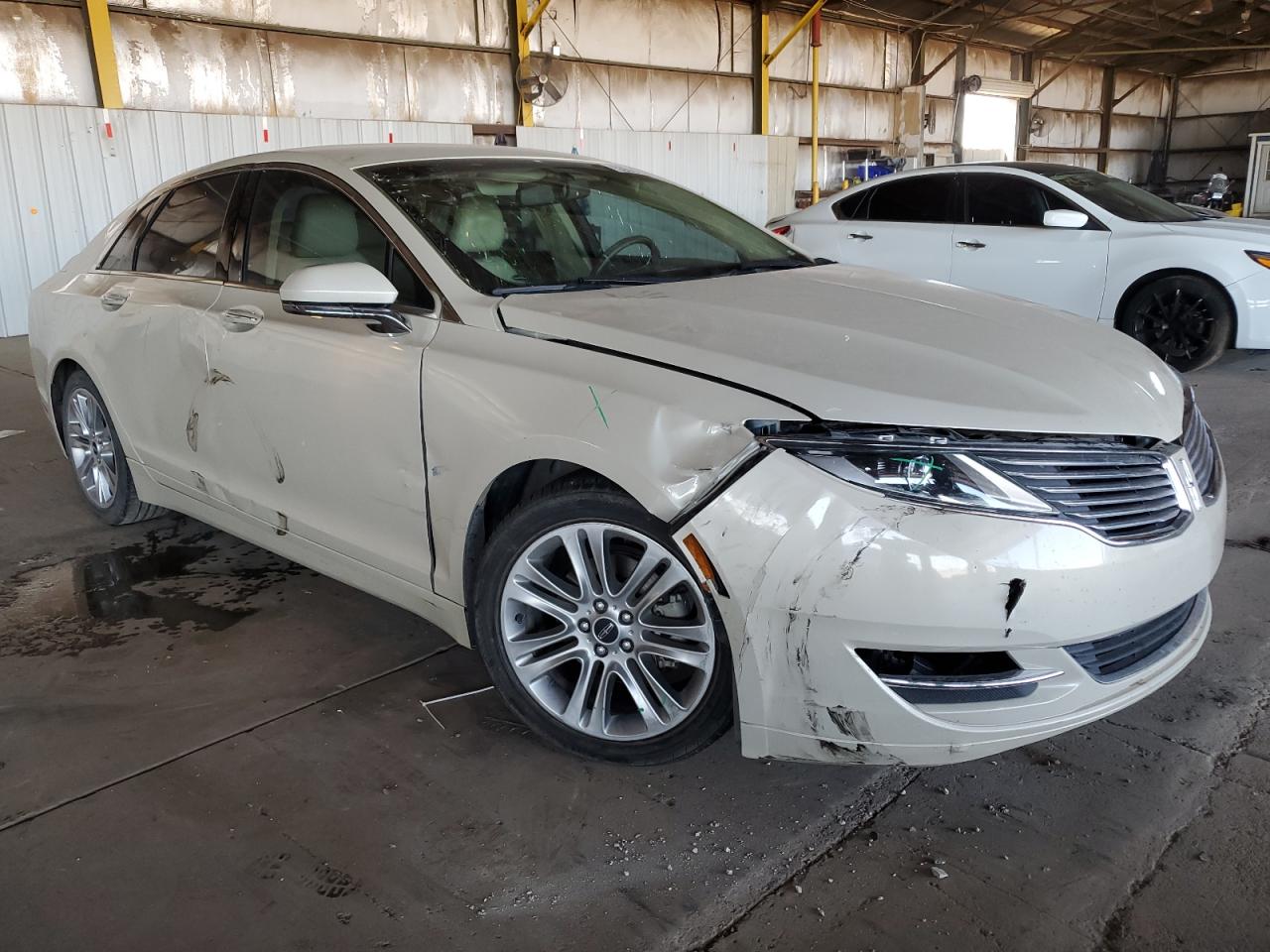 Photo 3 VIN: 3LN6L2LU4FR610757 - LINCOLN MKZ 