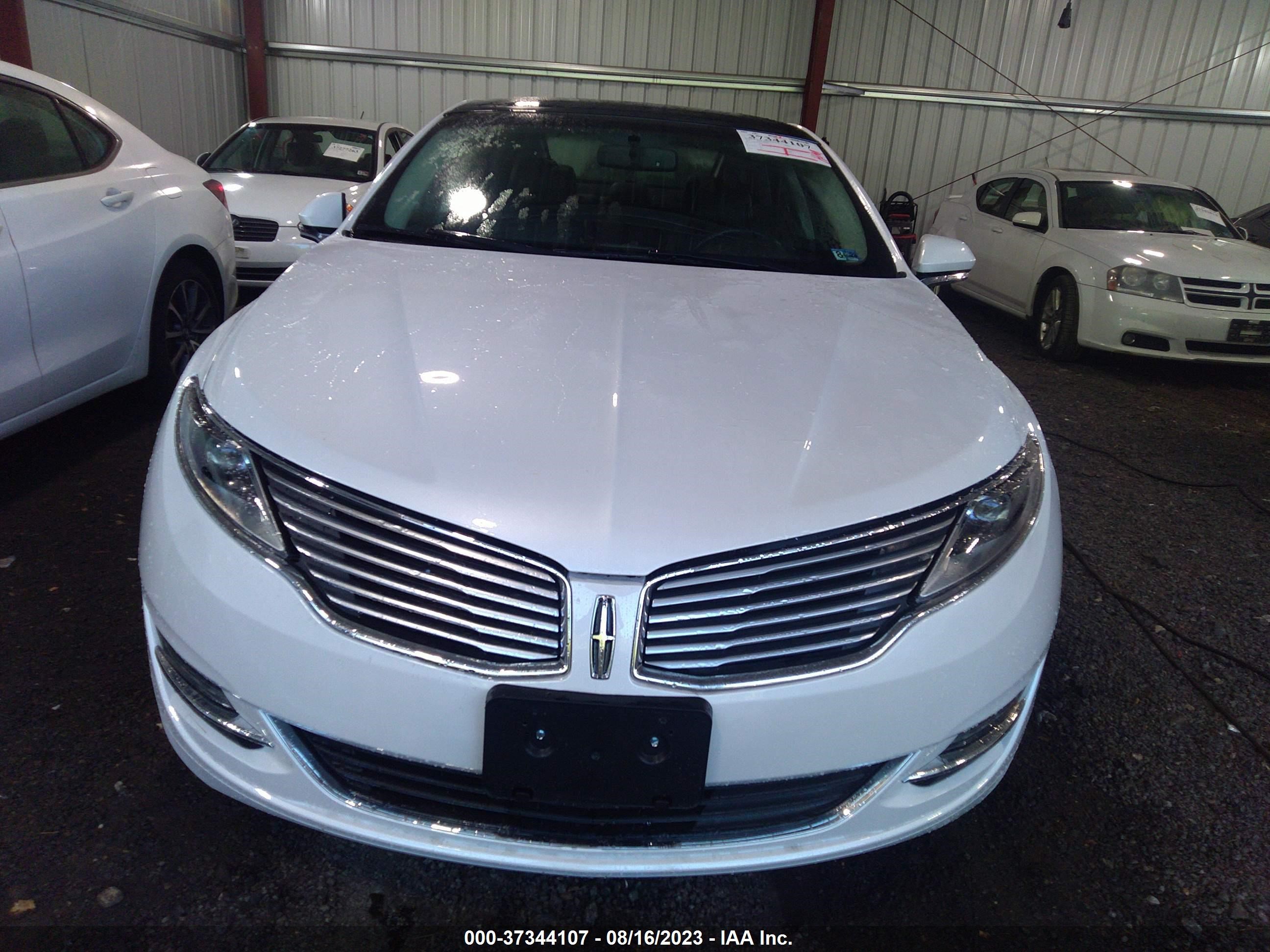 Photo 11 VIN: 3LN6L2LU4GR606337 - LINCOLN MKZ 