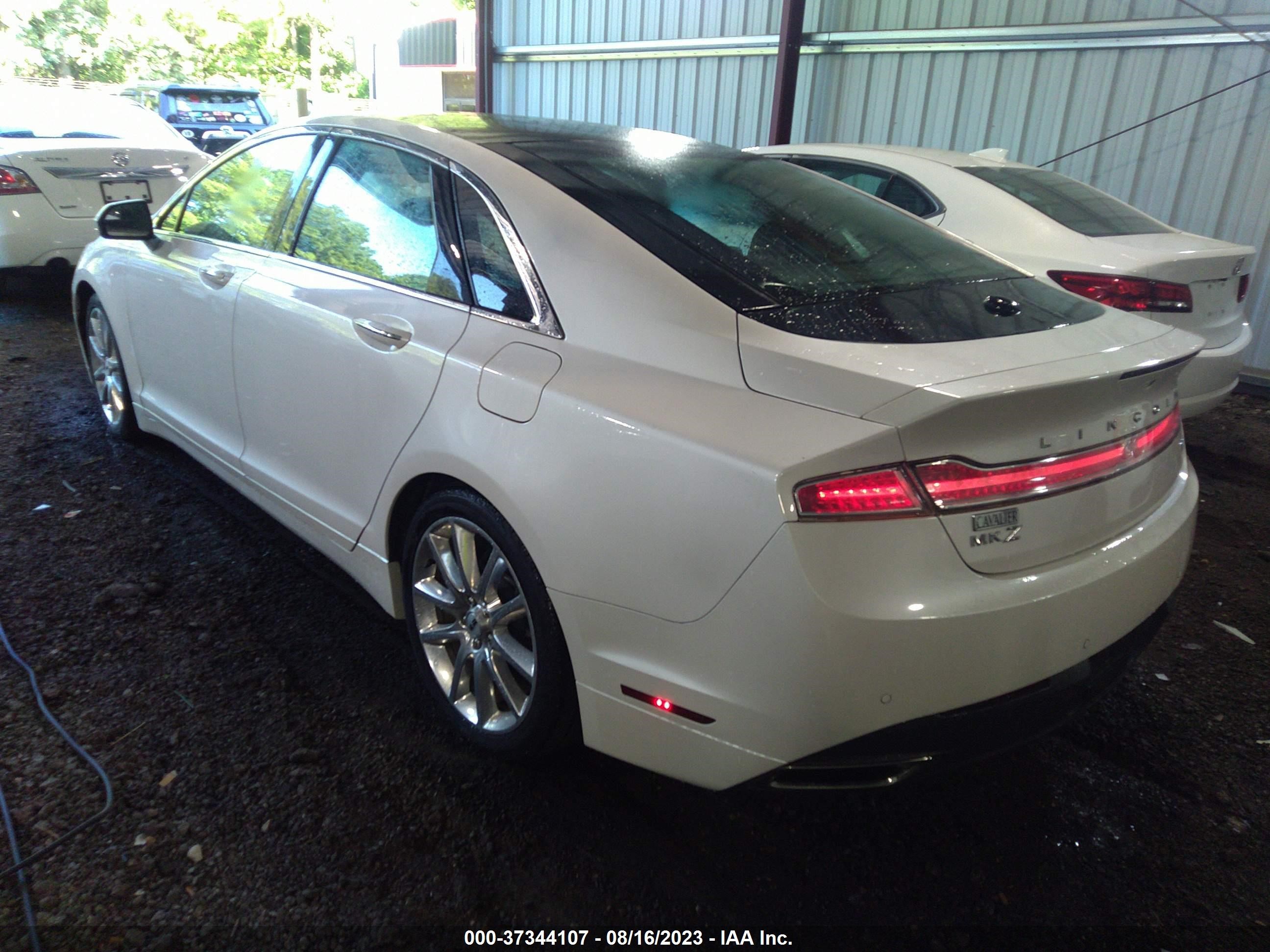 Photo 2 VIN: 3LN6L2LU4GR606337 - LINCOLN MKZ 