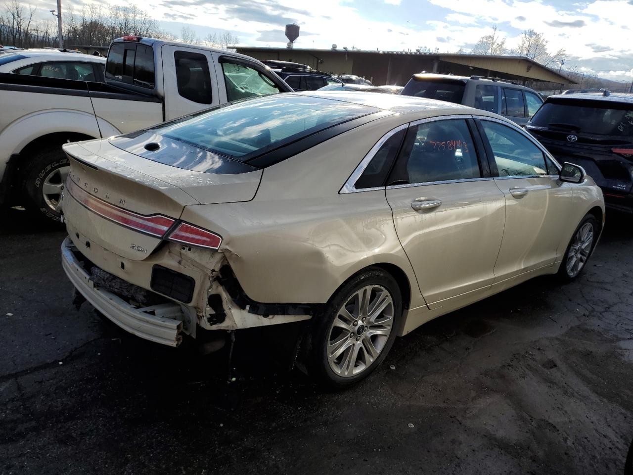 Photo 2 VIN: 3LN6L2LU6ER821313 - LINCOLN MKZ 