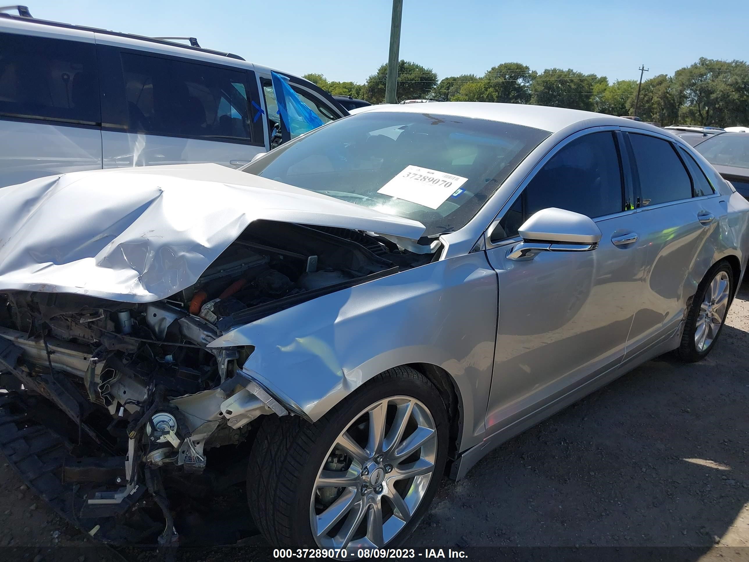 Photo 14 VIN: 3LN6L2LU6GR629974 - LINCOLN MKZ 