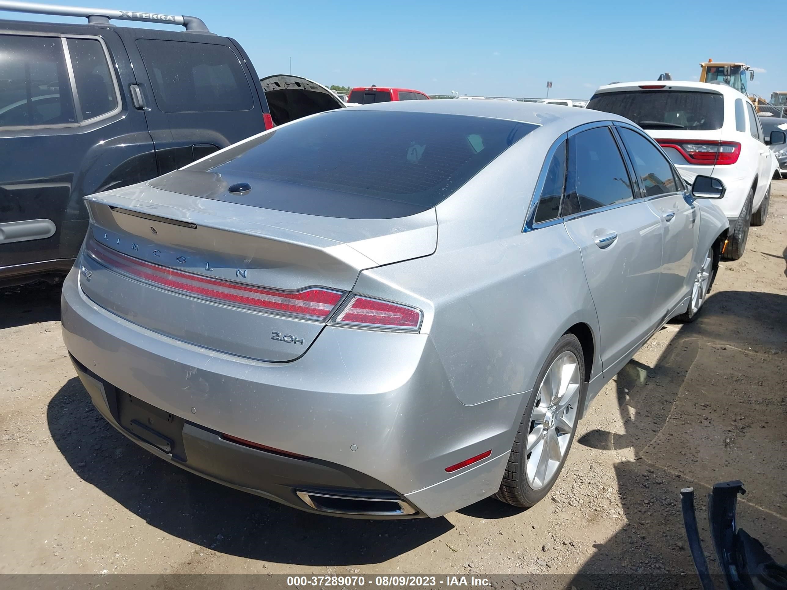 Photo 3 VIN: 3LN6L2LU6GR629974 - LINCOLN MKZ 