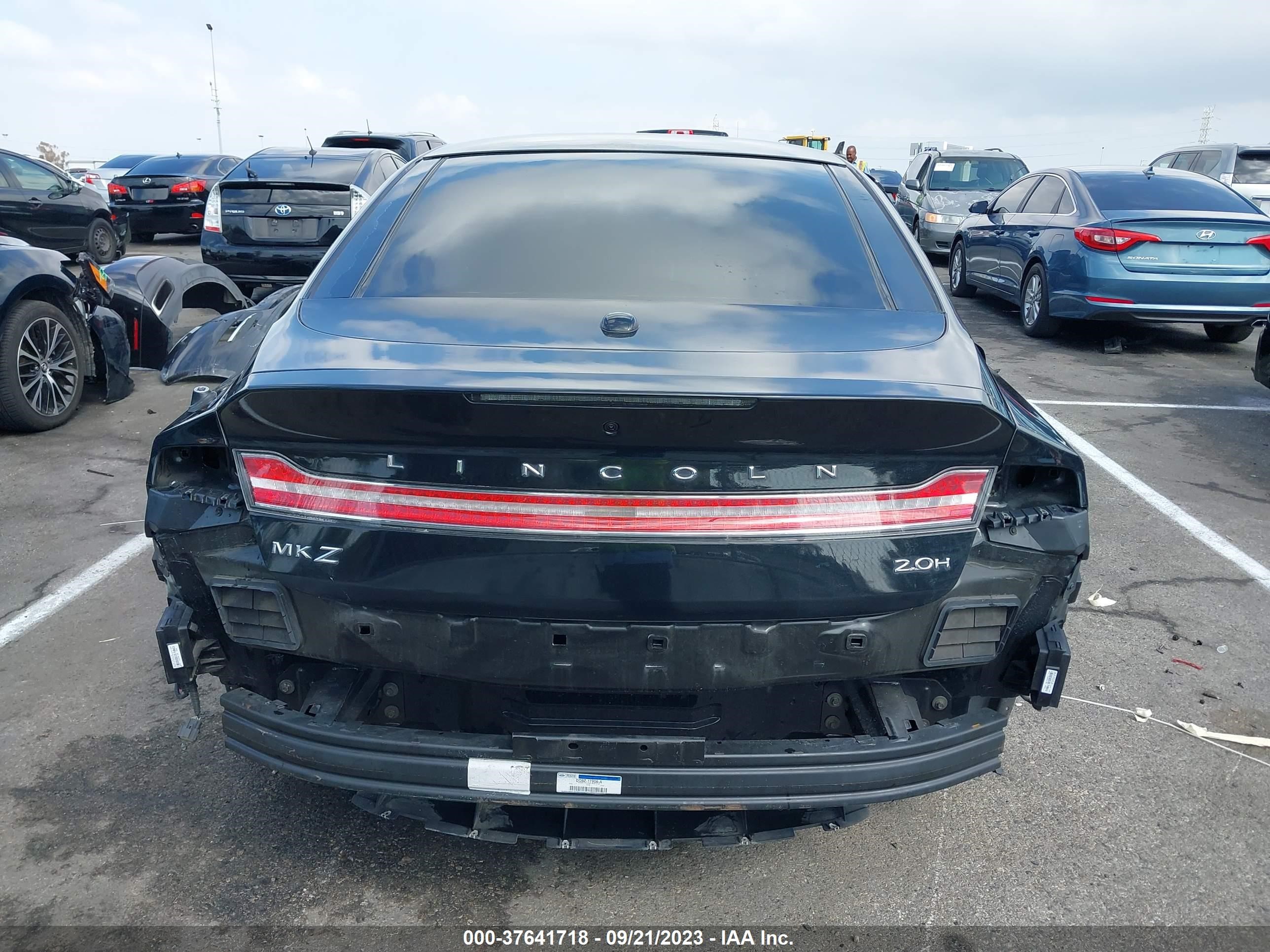 Photo 16 VIN: 3LN6L2LU8DR805645 - LINCOLN MKZ 