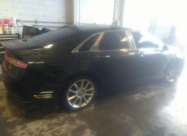 Photo 3 VIN: 3LN6L2LU8FR610034 - LINCOLN MKZ 