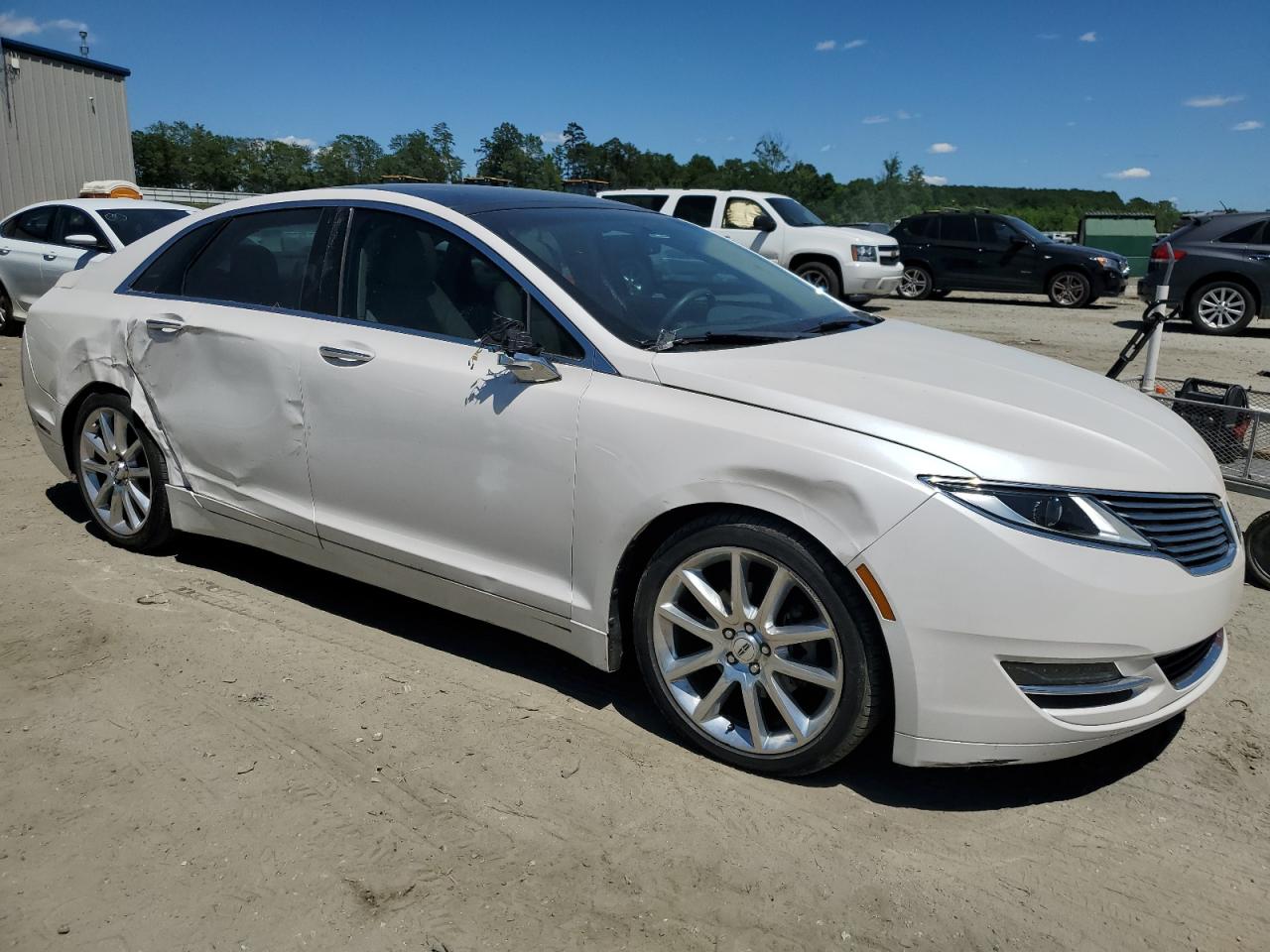 Photo 3 VIN: 3LN6L2LU8GR605109 - LINCOLN MKZ 